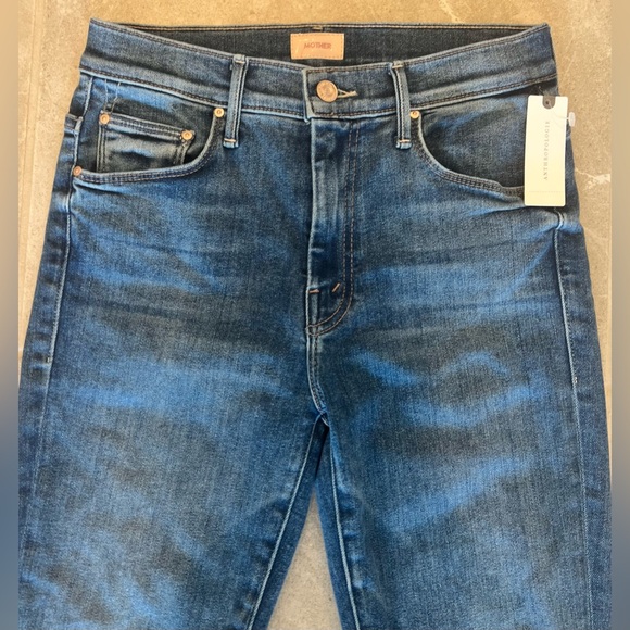 MOTHER The Weekender Fray Jeans From Anthropologie | Size 27 Womens NWT - Picture 8 of 16